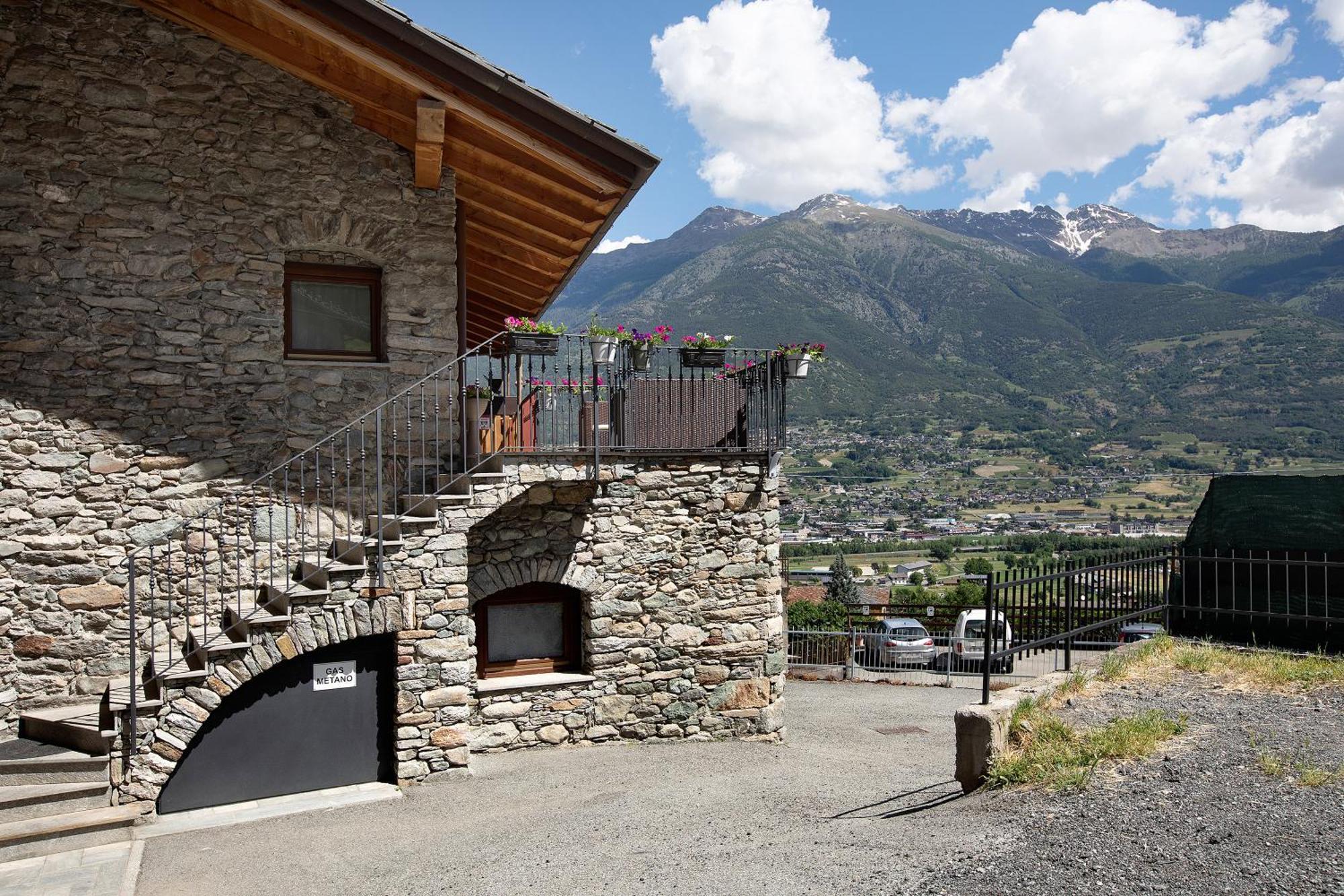 Maison Bebe Terre Blanche Apartment Aosta
